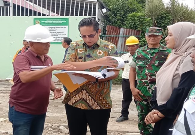 Rico Waas Tegaskan Pembangunan 31 Puskesmas Harus Diikuti Peningkatan Pelayanan Kesehatan