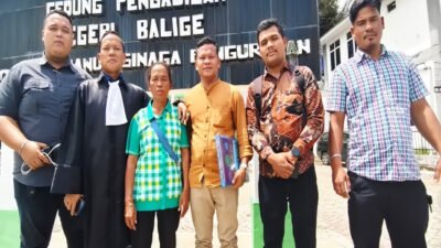Advokat Benri Pakpahan Dampingi Petani Lansia hingga Divonis Bebas di PN Balige